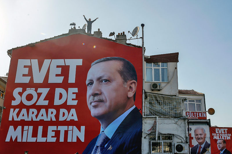 Wahlwerbung mit dem türkischen Staatschef Recep Tayyip Erdogan
