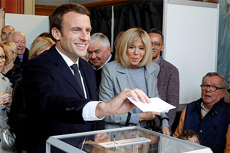 © Reuters/Philippe Wojazer Macron