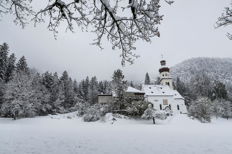 © Reuters/Dominic Ebenbichler Eindrüche vom späten Wintereinbruch