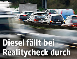 Autos auf einer Straße