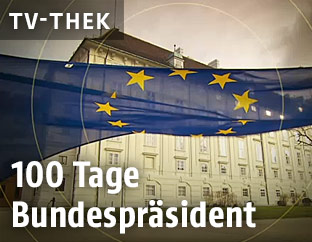 EU-Fahne vor der Hofburg