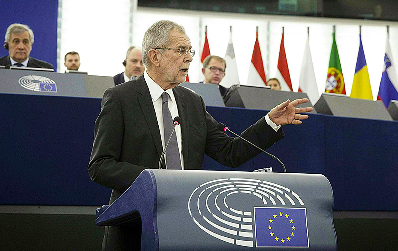 © APA/Bundesheer/Peter Lechner Bundespräsident Van der Bellen spricht vor dem EU-Parlament