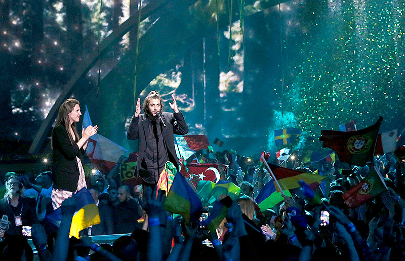 © Reuters/Gleb Garanich Salvador Sobral mit seiner Schwester