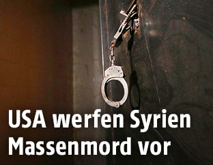 Handschellen in einem syrischen Gefängnis
