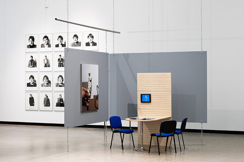 © Stephan Wyckoff Installationsansicht