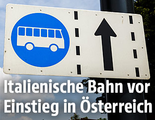 Schild für Busspur