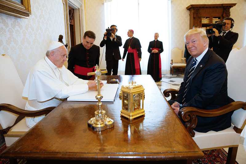 © APA/AP/Evan Vucci Eindrücke von Trumps Besuch im Vatikan