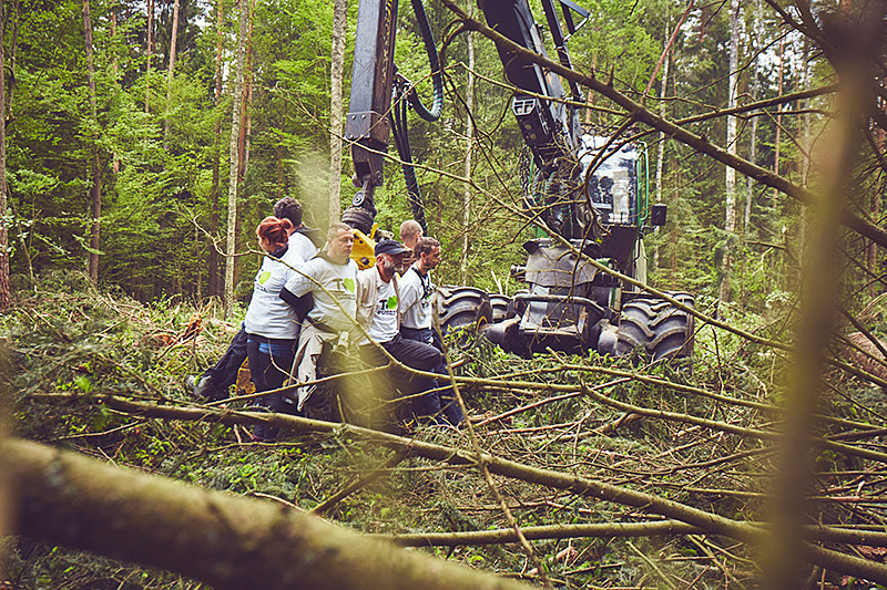 © Greenpeace/Grzegorz Broniatowski Greenpeace-Aktivisten im Wald