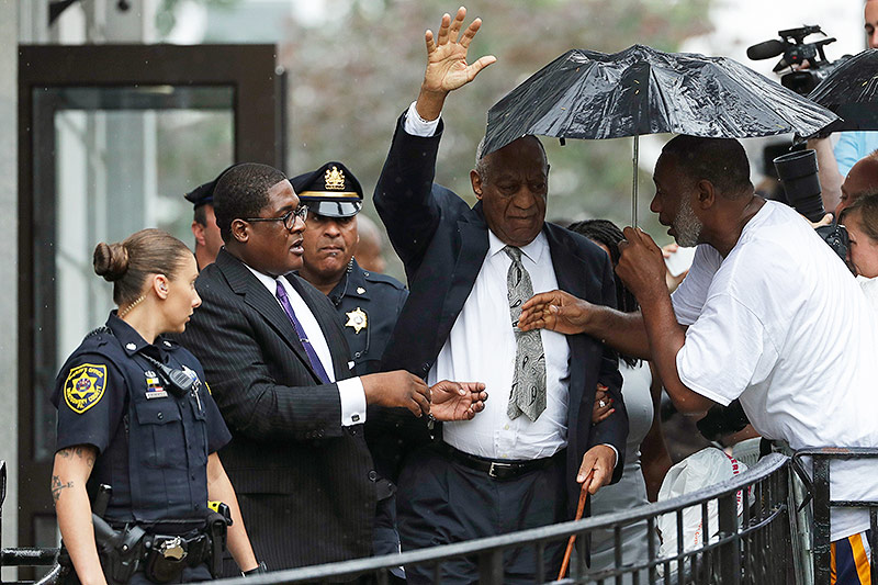 Bill Cosby verlässt das Gericht