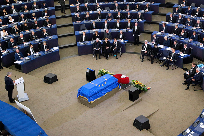 Trauerfeier für Helmut Kohl