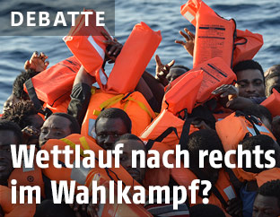 Flüchtlinge in Schwimmwesten