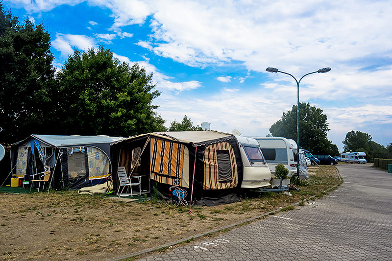 © ORF.at Campingwagen auf dem Campingplatz Neue Donau in Wien