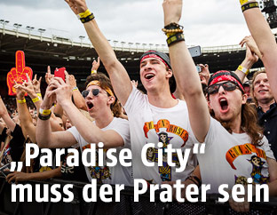 Fans bei Guns N Roses