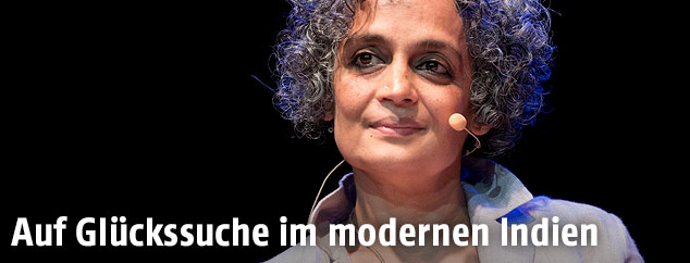 Indische Schriftstellerin Arundhati Roy bei der Präsentation ihres Buches "Das Ministerium äußersten Glücks" im Juni 2017 in Rom