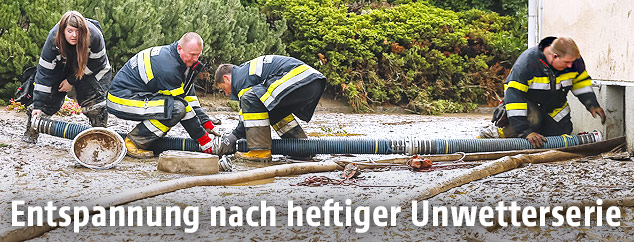 Aufr&auml;umarbeiten nach Unwettern