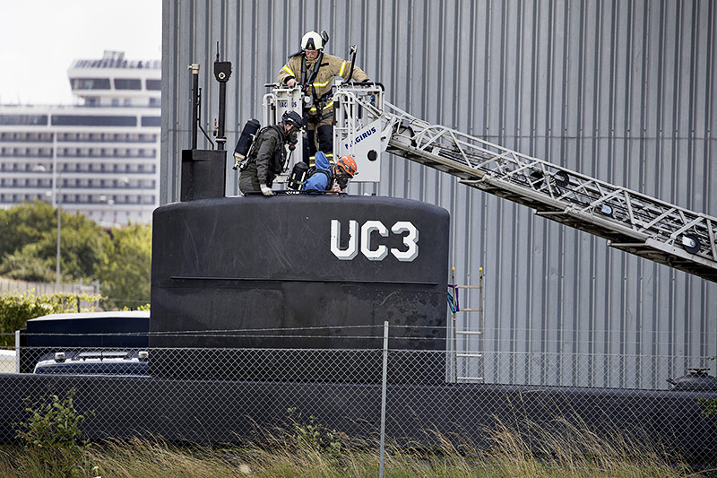 © APA/AP/Ritzau Foto/Jacob Ehrbahn U-Boot wird untersucht