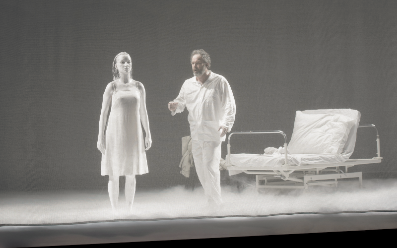 © Salzburger Festspiele / Thomas Aurin Lear und Cordelia