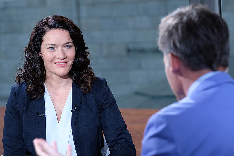 © ORF/Hans Leitner Tarek Leitner im Gespräch mit Ingrid Felipe