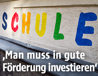 Eine bemalte Mauer