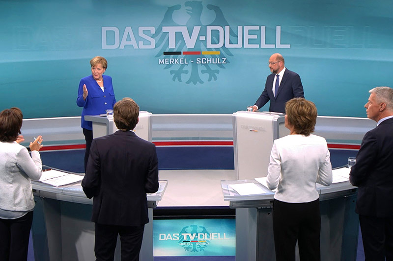 © APA/AP/RTL Martin Schulz und Angela Merkel im Studio