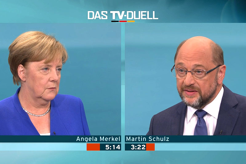 © EBU Martin Schulz und Angela Merkel im Studio