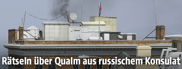 Rauch über dem russischen Konsulat in San Francisco