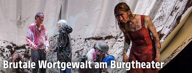 Szene aus dem Theaterst&uuml;ck „paradies fluten“