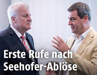 Der bayerische Ministerpr&auml;sident Horst Seehofer und der bayerische Finanzminister Markus S&ouml;der