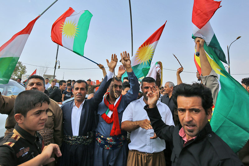 © APA/AFP/Ahmad Al-Rubaye Kurdische Männer in Kirkuk