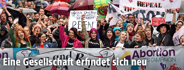Demonstranten in Dublin