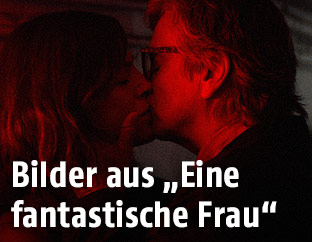 Daniela Vega als Marina und Francisco Reyes als Orlando. Szenenbild aus „Eine fantastische Frau“