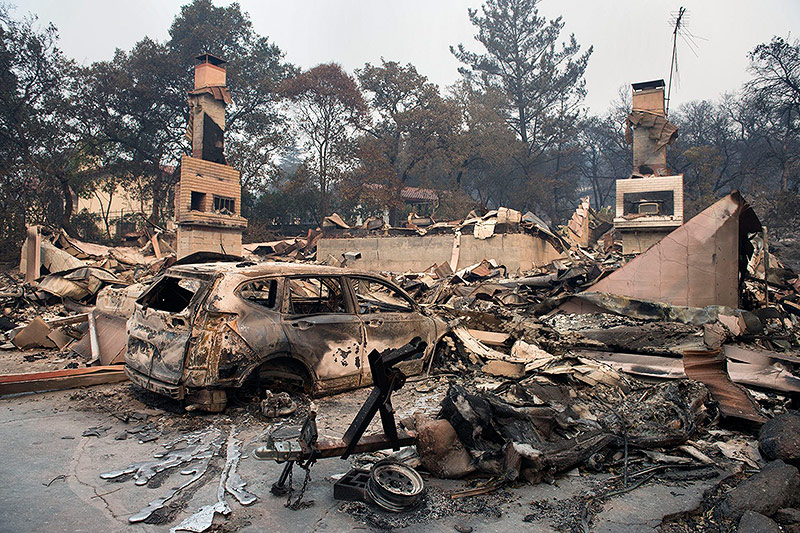 © APA/AP/The Sacramento Bee/Randy Pench Zerstörtes Gebäude