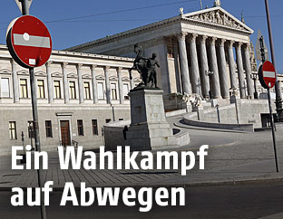 "Einfahrt verboten"-Schilder vor dem Parlament