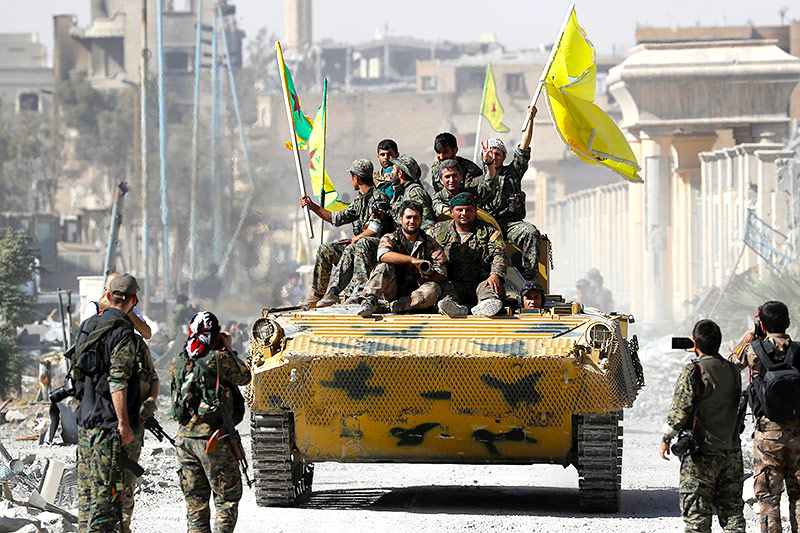 © Reuters/Erik De Castro Syrische Soldaten in Rakka