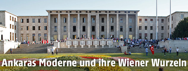 Außenansicht des türkischen Parlaments