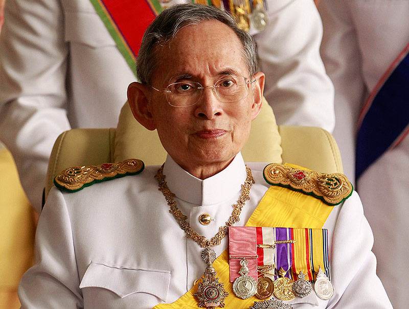 © Reuters/Sukree Sukplang König Bhumibol Adulyadej