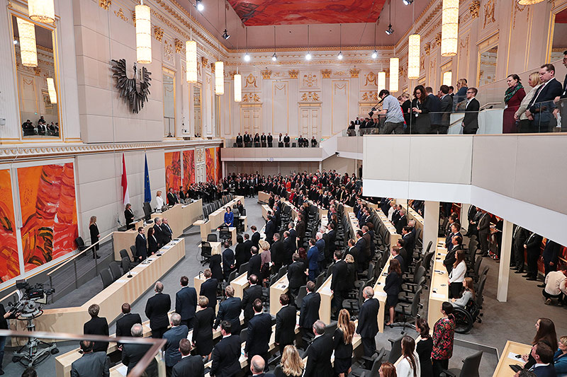 © ORF.at/Roland Winkler Nationalratsabgeordnete währen der Angelobung