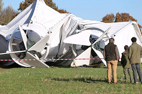 Abgestürztes Luftschiff "Airlander 10"