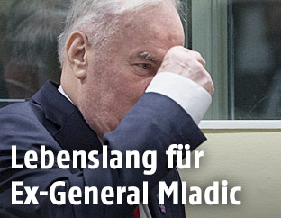 Ex-General Ratko Mladic im Gerichtssaal in Den Haag