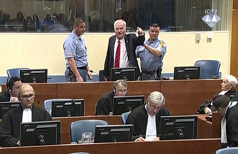 © AP/ICTY Mladic im Gerichtssaal
