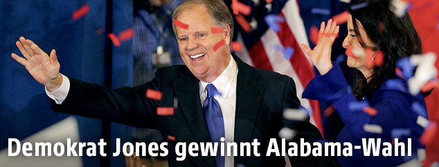 Doug Jones mit seiner Frau Louise