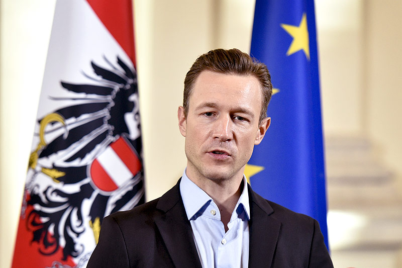 © APA/Herbert Neubauer Gernot Blümel