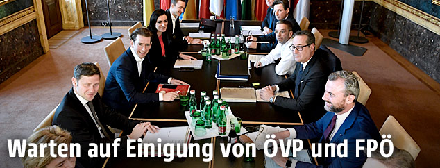 Das &Ouml;VP-Verhandlungsteam sowie das FP&Ouml;-Verhandlungsteam