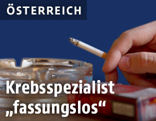 Hand h&auml;lt Zigarette