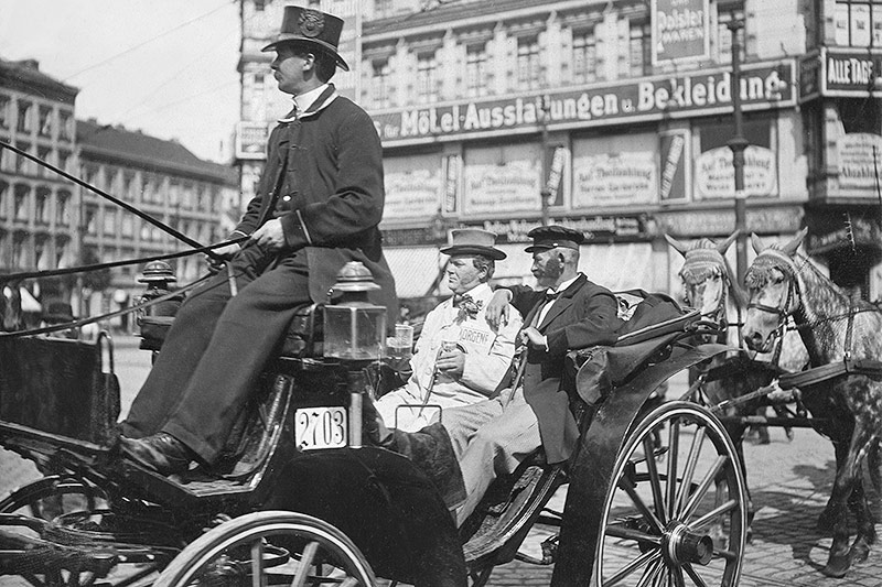 © picturedesk.com/Ullstein Bild/Haeckel Archiv Ein Droschkenkutscher in Berlin um 1910