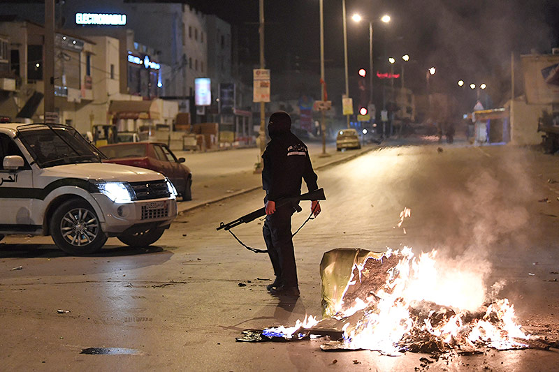 Tunesicher Polizist