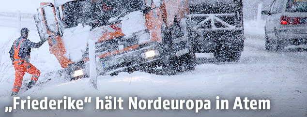 Sturm "Friederike" zieht über Europa