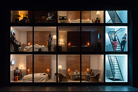 © Reinhard Werner/Burgtheater Szene aus dem Stück Hotel Strindberg