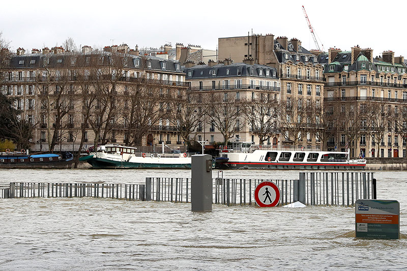 © Reuters/Gonzalo Fuentes Hochwasser in Paris
