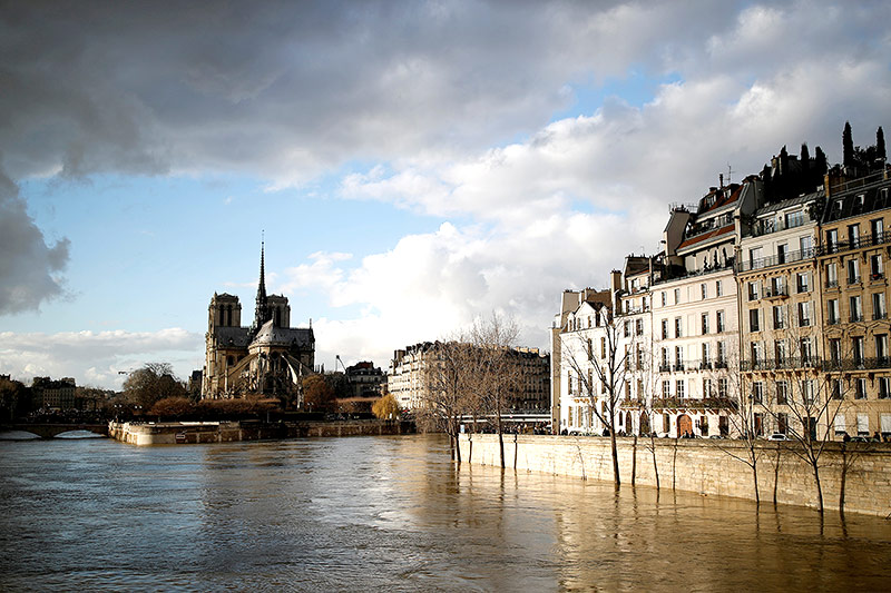© Reuters/Christian Hartmann Hochwasser in Paris
